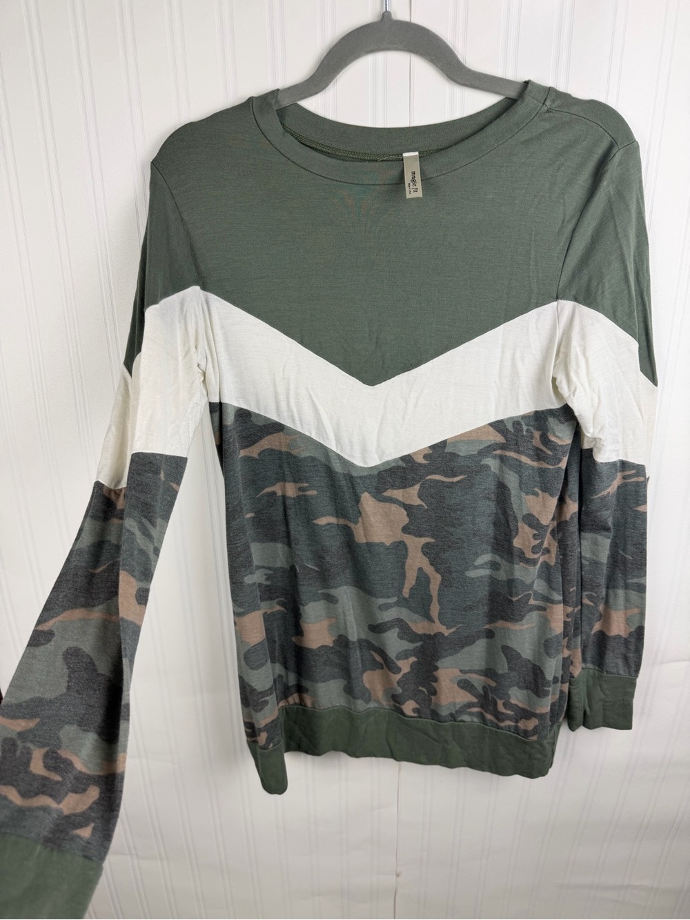 Magic Fit Olive, White & Camo Chevron Long Sleeve Top
